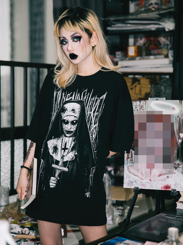 Double-Headed Swallow Ekhlas Tattoo Artist Arcs Co-Branded Tattoo Dark Gothic Rock Short-Sleeved T-Shirt