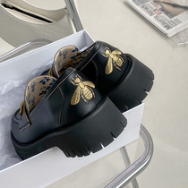 Thick-soled wild British style small leather shoes womens 2021 spring platform shoes Honey bee horse collar buckle pedal loafers