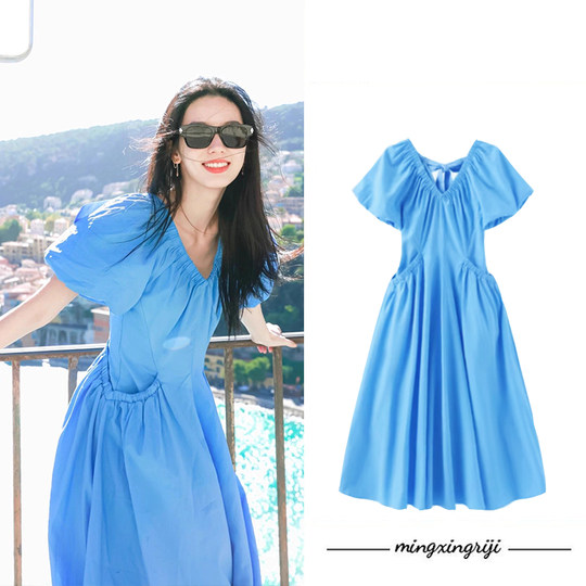 周也同款法式蓝色V领泡泡袖连衣裙女夏新小众设计感收腰显瘦长裙
