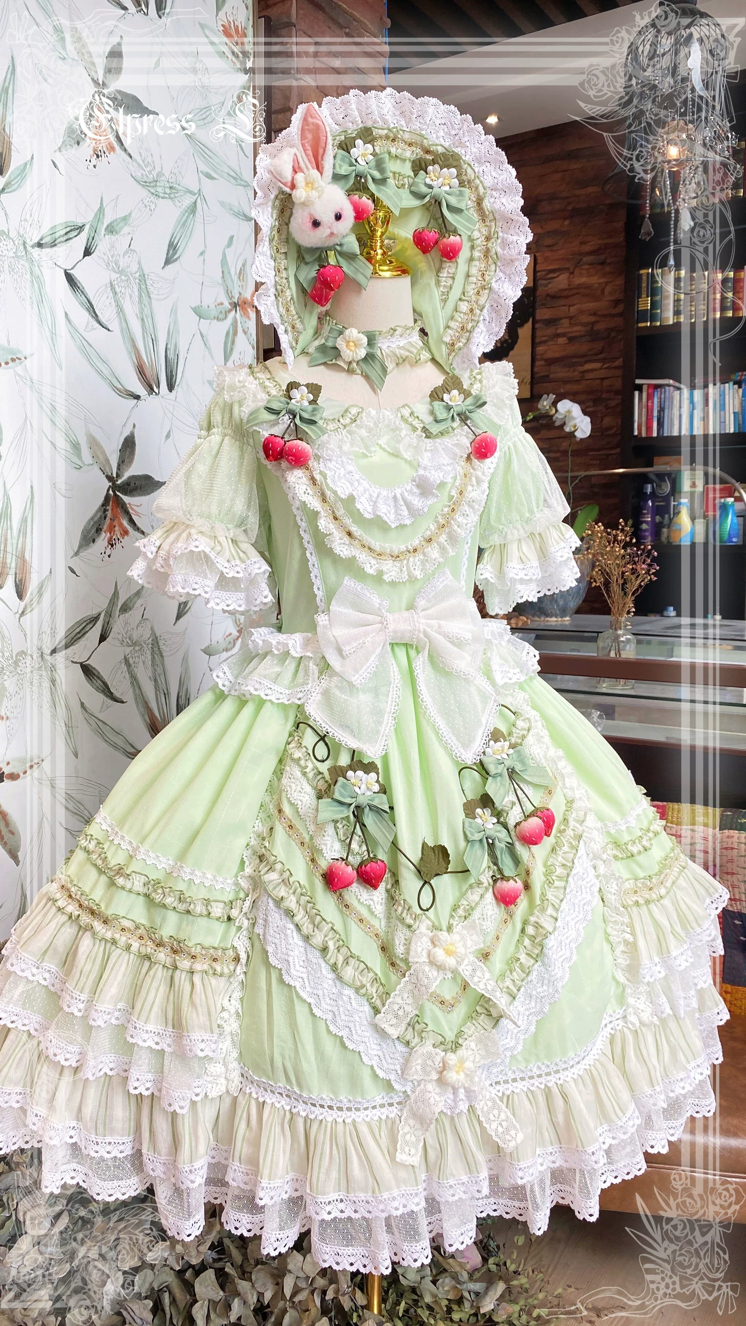 Настоящая милая клубника, (Физкультура), Lolita платье-сундук, стиль Лолита