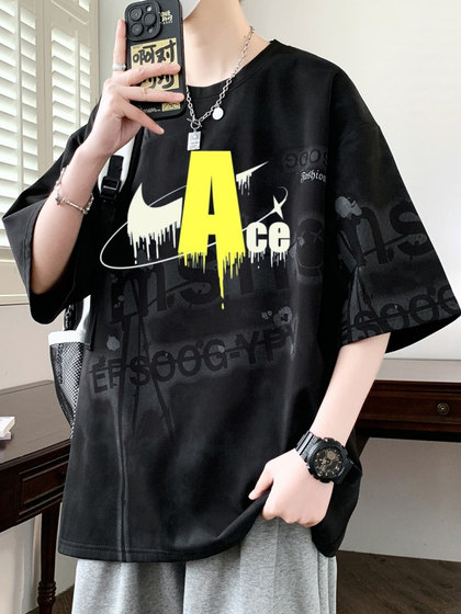 耐克顿T恤男夏季新款潮牌大码不规则满印圆领宽松休闲百搭五分袖