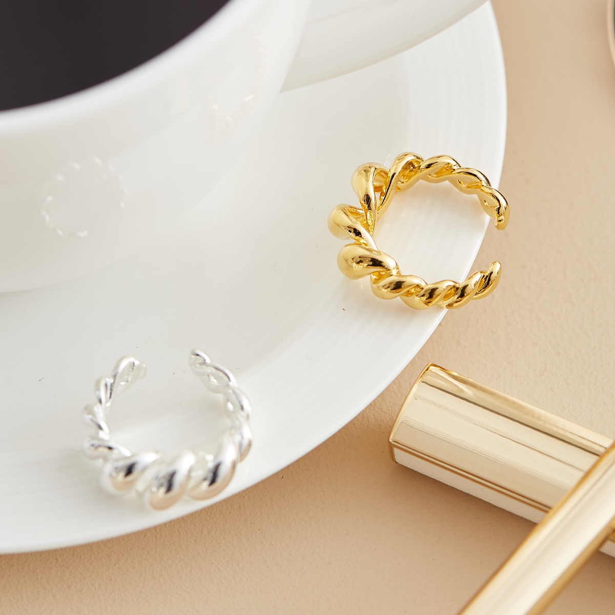 HeyJewel Winding Type Horn Bag Opening Ring Female Minimalist Design Subsection 925 Silver Temperament Commuter OL Ring