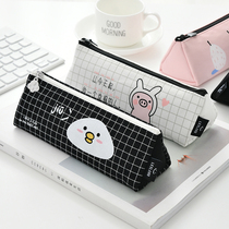 Junior high school student pencil bag female simple cute girl heart Korean creative small fresh canvas Korean version stationery bag Pencil bag