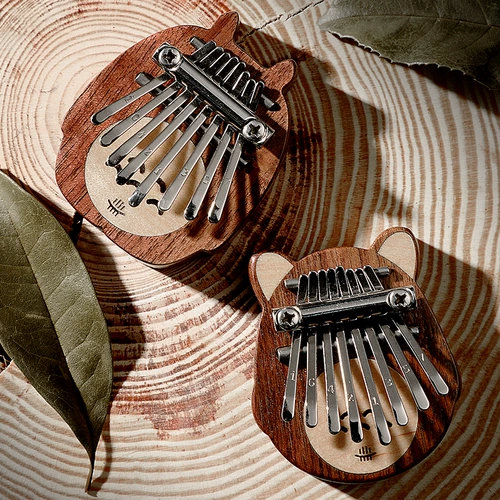 Lu Ru Mini Thumb Kalin Baqin Batuya Totoro Hand Hand Hands дает праздничные девушки и маленькие музыкальные инструменты