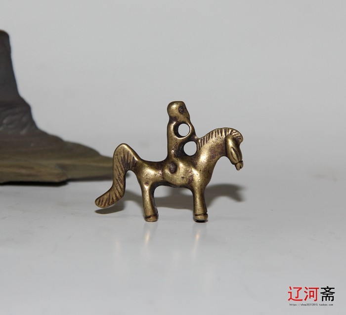 Antique immediately seal Hou Step high up and small swing piece Qing Dynasty Pendant Antique Pure Bronze Ancient Play Bronze Ware Old Objects