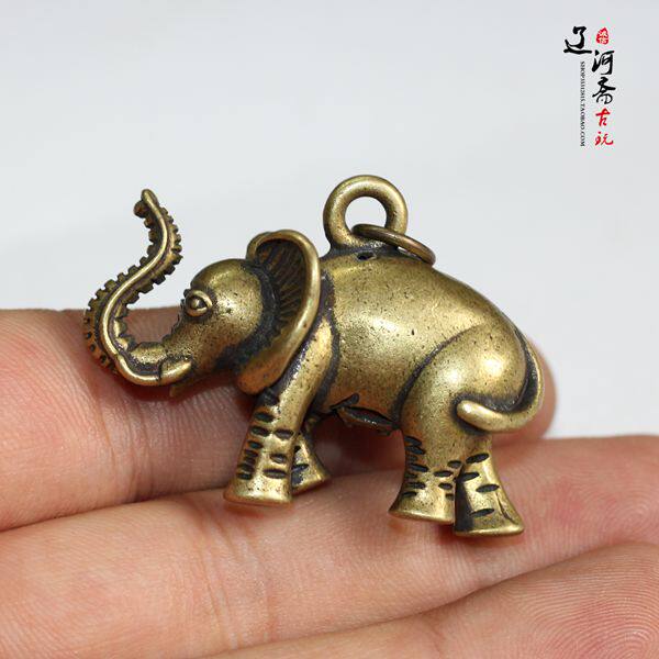 Brass hollowed-out small elephant auspicious Ruyi Chinese Merchants Absorbent Objects Swing of Caifu Elephant Elephant Little Pendant Liao River