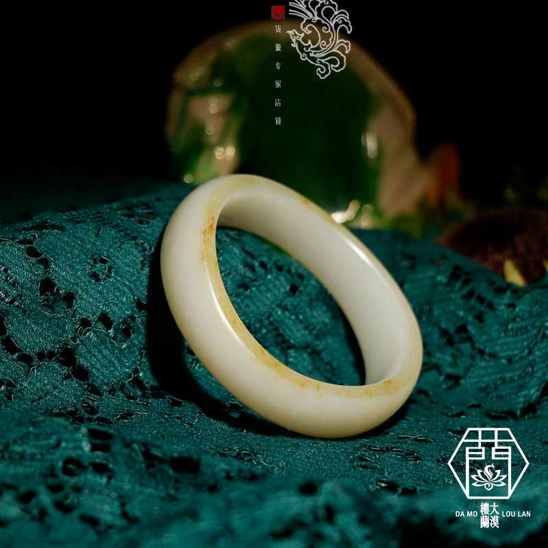 (Attentive Quality) Large Moorland Lan Pau True Xinjiang and Tian Yubai jade with leather seed material bracelet jade jade jade bracelet