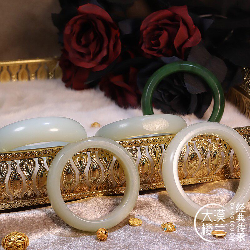 (9 1 Upper New) Large Moolou Lan Xinjiang and Tian Yuseed Jade White Jade White Jade Ink Jade Green Flower Bracelet