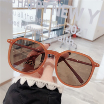 Caramel color polarized sunglasses Xiaohongshu recommended sunglasses net red the same large frame thin can be matched with power glasses