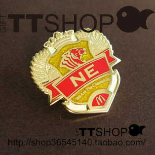 McDonald's mcdonalds-NE Siberian Tiger Champion Metal Badge Chest Badge Commemorative Badge-gilded pin