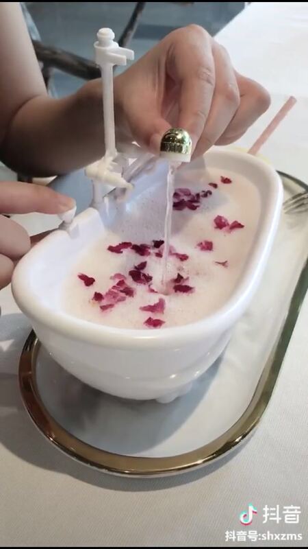 Tiktok Popular Restaurant Creative Tableware Milkshake-Themed Dishes White Bathtub Can Spray Water Cold Drinks Plates