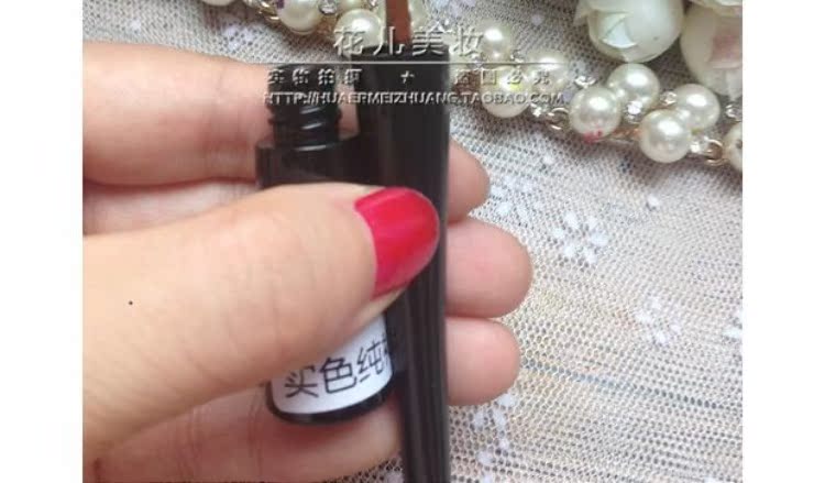 Bút kẻ mắt dạng lỏng mờ tinh khiết trắng lớn đỏ hồng đỏ xanh vàng COS bút kẻ mắt T - Bút kẻ mắt bút eyeliner