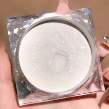 Setting Powder, Loose Powder, Honey Powder, Pearlescent Glitter, Long-Lasting Oil Control, Matte Waterproof and Sweat-Proof Concealer, No Makeup Removal, Brightening Skin Tone