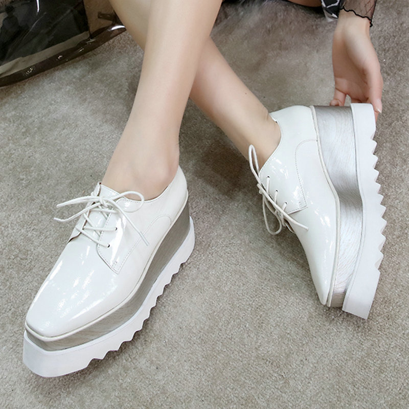 Women's Platform Shoes, Wide-Leg Pants, White Patent Leather Thick-Soled Shoes, Fashionable and Elegant Princess British High-Heeled Shoes, Fairy-Like White Leather Shoes
