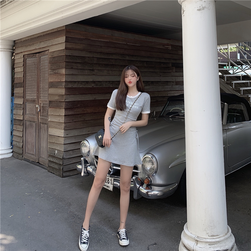 VK旗艦店 韓系休閒撞色邊抽褶彈力短袖洋裝