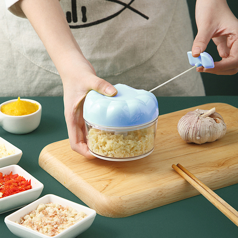 Home Garlic Mashed Garlic manually mashed garlic puree Chopped Garlic Powder to stir garlic and stir garlic Stir Garlic for a small hand-pull of garlic