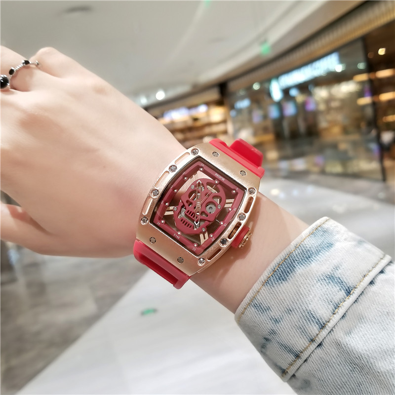 Richard Skeleton Skull Head Female Brand Couple Watch Personality Bully Student Women Watch 2021 New Fashion Watches Women Wave