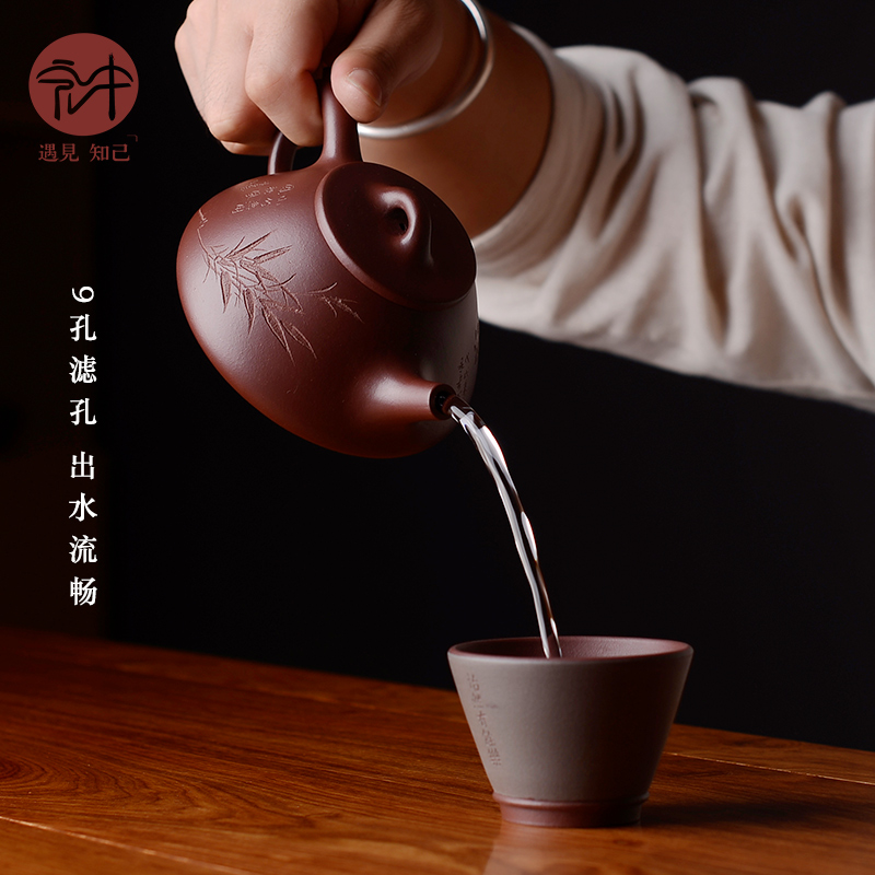 Macros in the old tea exclusive yixing masters are it pure manual purple clay teapot stone gourd ladle pot of household