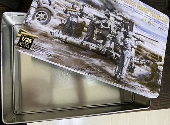 In-Stock Frontier Model Bt-013 88mm Anti-Aircraft Gun with Artillery Group, First Release Metal Tin Box, Metal Barrel