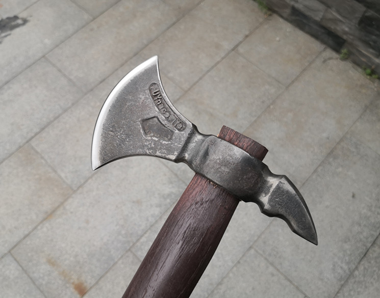 Knight Forged Axe Tomahawk Indian Tomahawk Hand axe Camping axe Fire forged axe