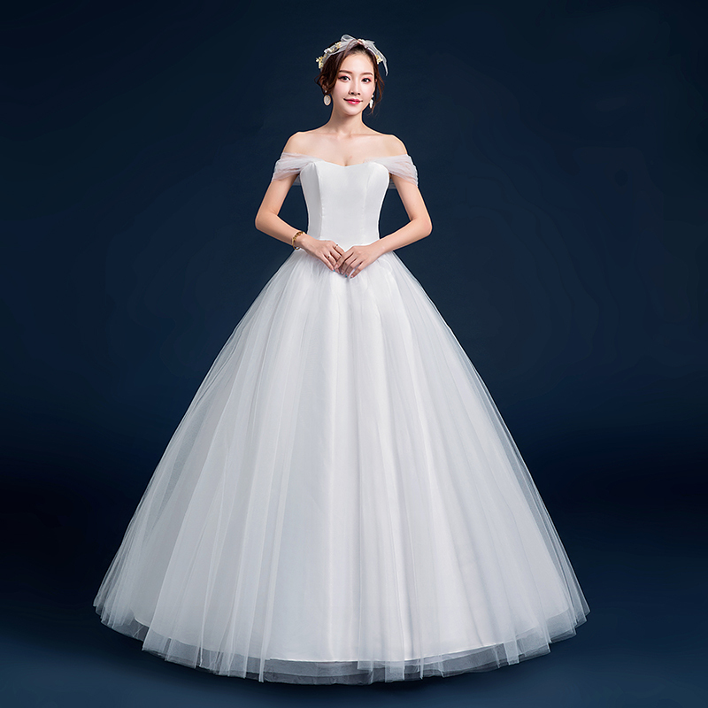 Plus-Size Floor-Length Grapefruit Wedding Dress, Off-Shoulder Puffy Skirt, Studio White Veil, Maternity Simple Slimming Wedding Dress Plus-Size Floor-Length Grapefruit Wedding Dress, Off-Shoulder Puffy Skirt, Studio White Veil, Maternity Simple Slimming Wedding Dress