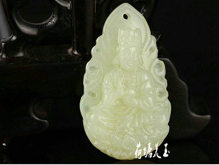 Xinjiang and Tian Yuqing white jade Day came to Bodhisattva item falling zodiac monkey guardian pendant pendant certificate