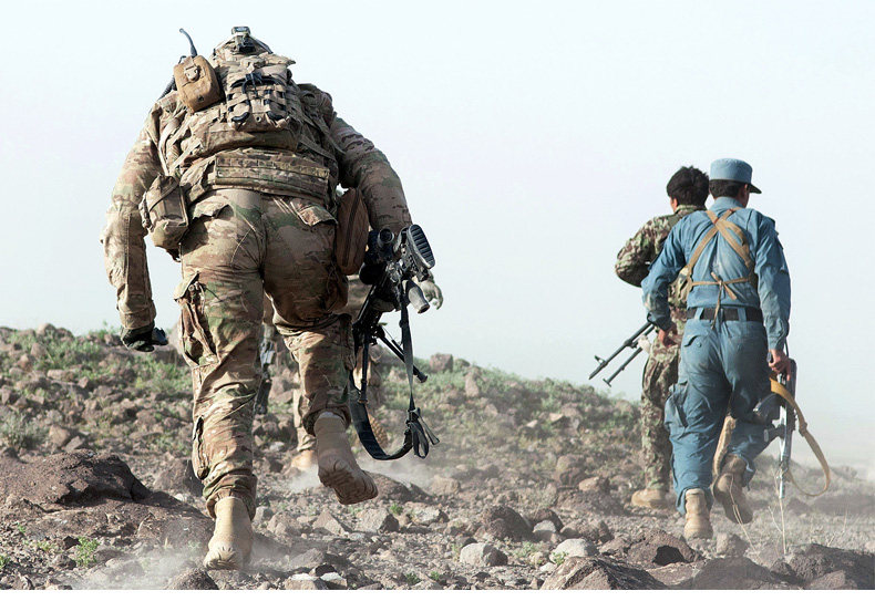 Boots militaires C.Q.B - Ref 1399070 Image 34