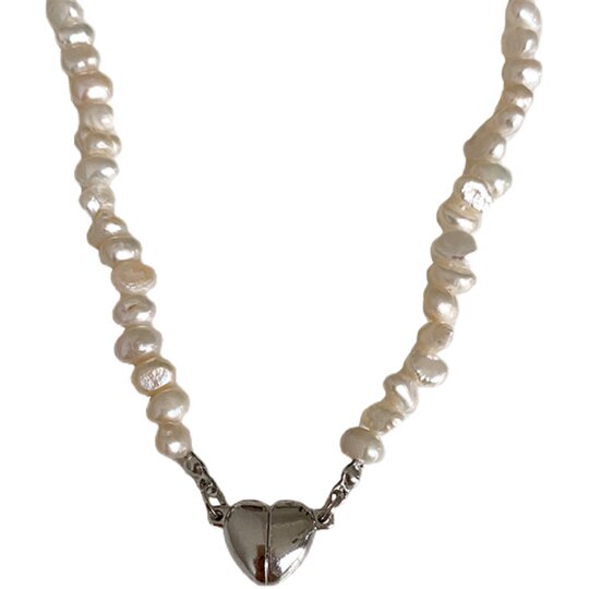 Baroque Pearl Necklace 2025 New Women's Light Luxury Niche Design High-end Love Clavicle Chain Accessories Trendy
