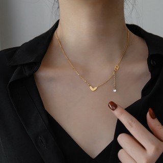 Love Heart Necklace for Women, High-End Design, Niche Style, 2025 New Model, Light Luxury Clavicle Chain, Simple Accessory, Birthday Gift