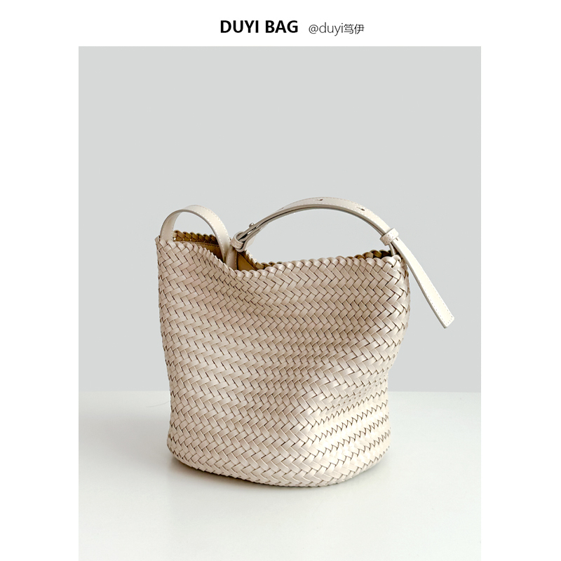 Duyi Summer New Woven Bag, Fashionable Large-Capacity Shoulder Bag, Casual Women's Bag, Crossbody Bag, Bucket Bag