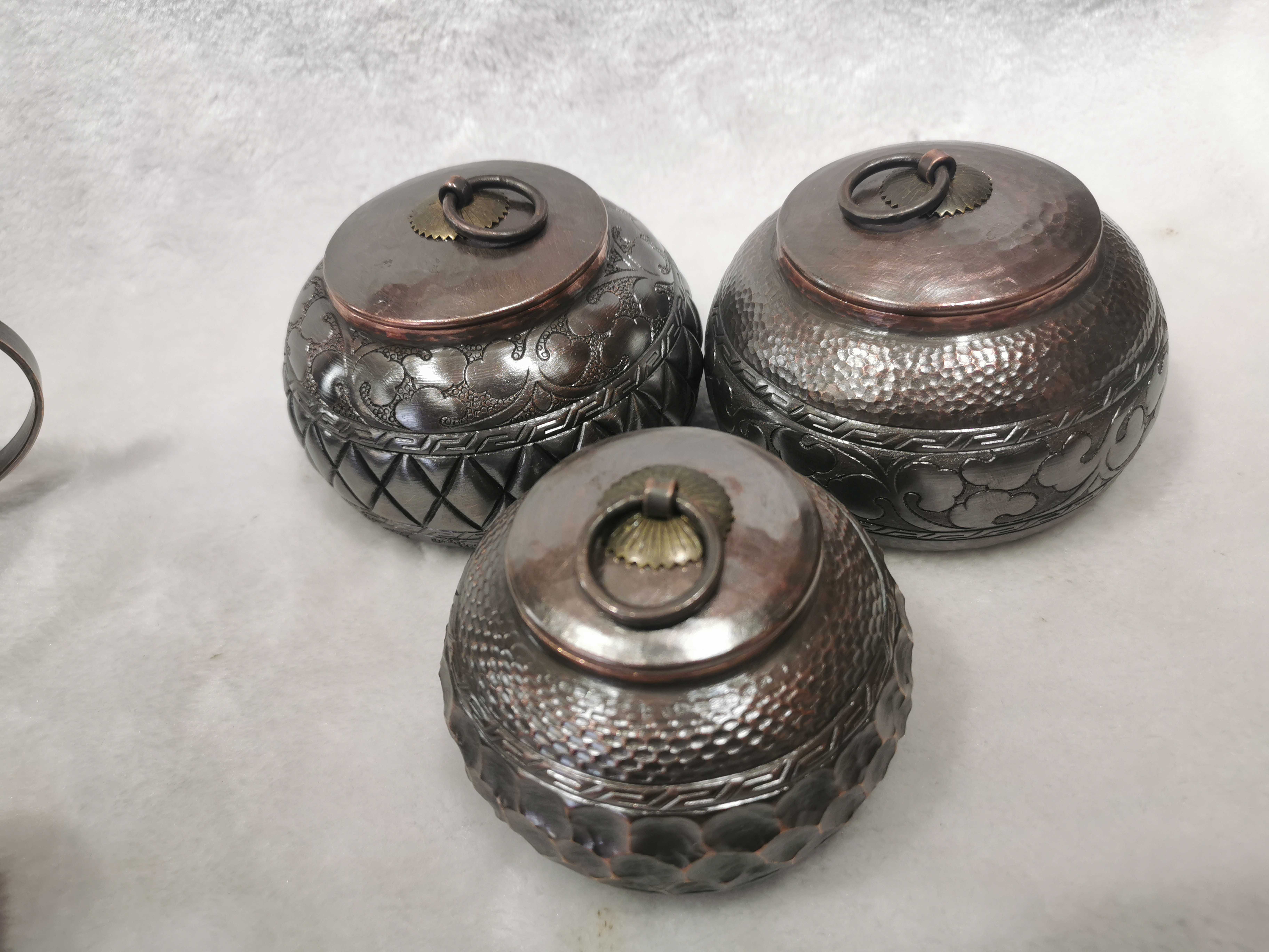 Pure leaves new old Jun Shan Nou Ancient Large Porcelain Bottle Tea Bag paper cans hand copper tool