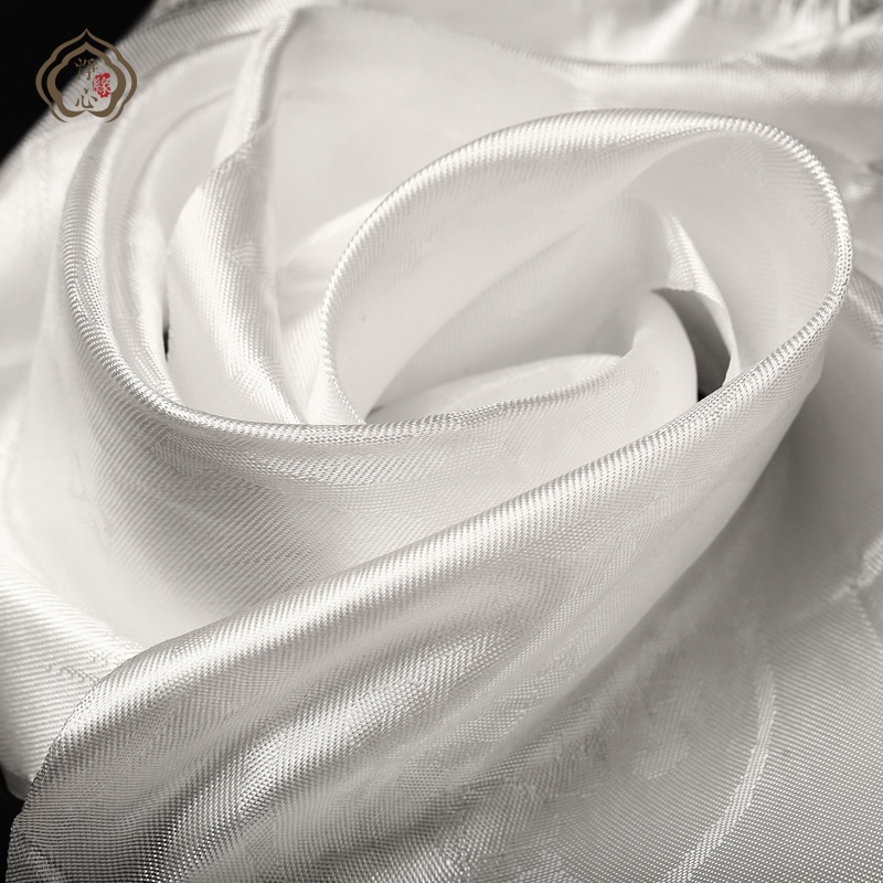 藏区祈福新宠：阿嘻哈达吉祥如意纯白哈达礼盒