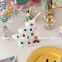 Одно белое волновое точечное дерево