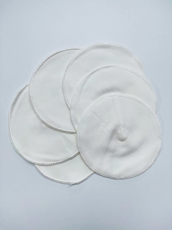 Washable spillway with a creamy cushion.