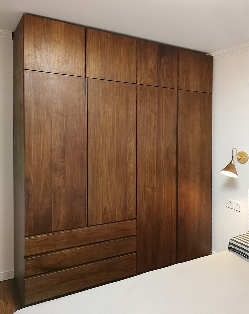 In the Ming Dynasty, Beijing manufacturers customized new Chinese style white wax black Hu hard maple peach pure solid wood Nordic modern minimalist large wardrobe