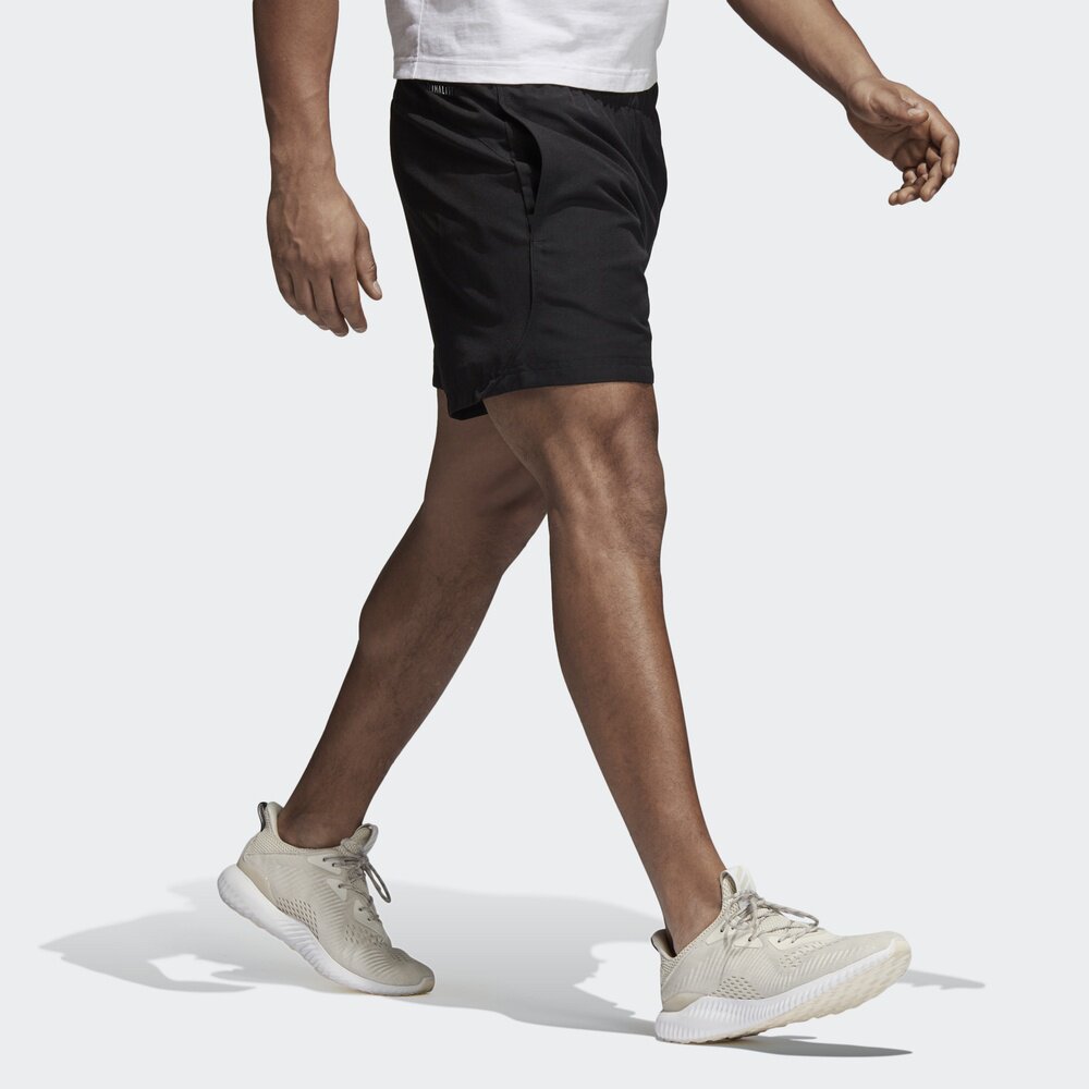 adidas 阿迪达斯 训练 男子 梭织短裤 黑 S17593