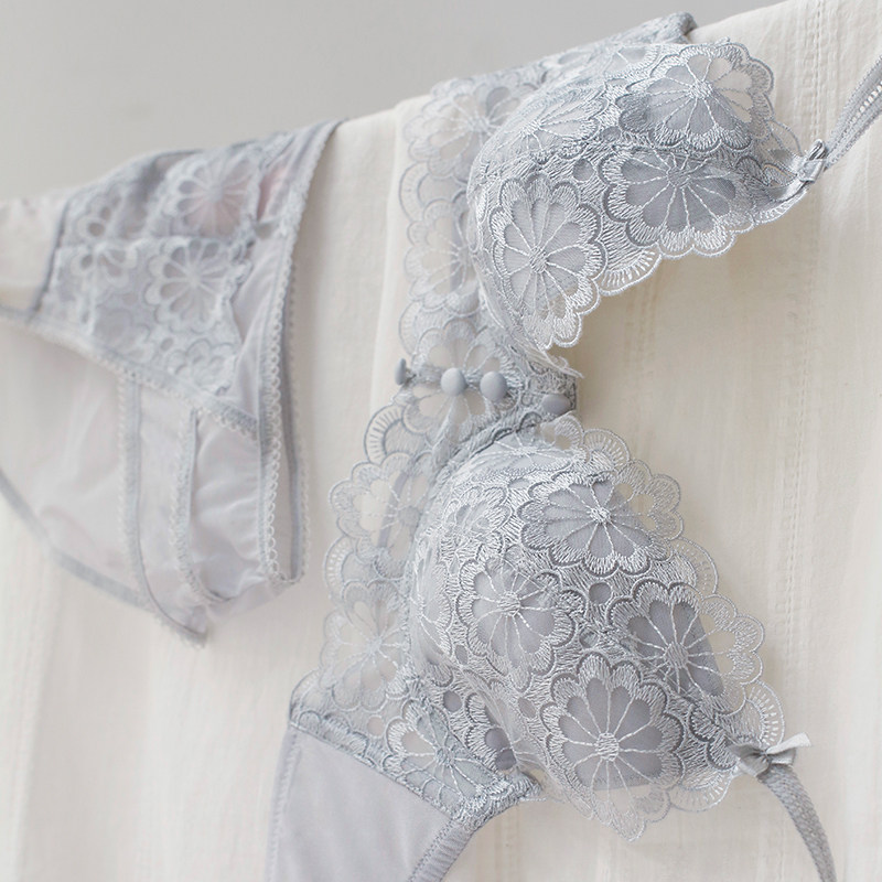 Lingerie Home Side Collection Lace Embroidery Method Type Triangle Cups Underwear women No steel ring Sexy thin cotton lingerie suit