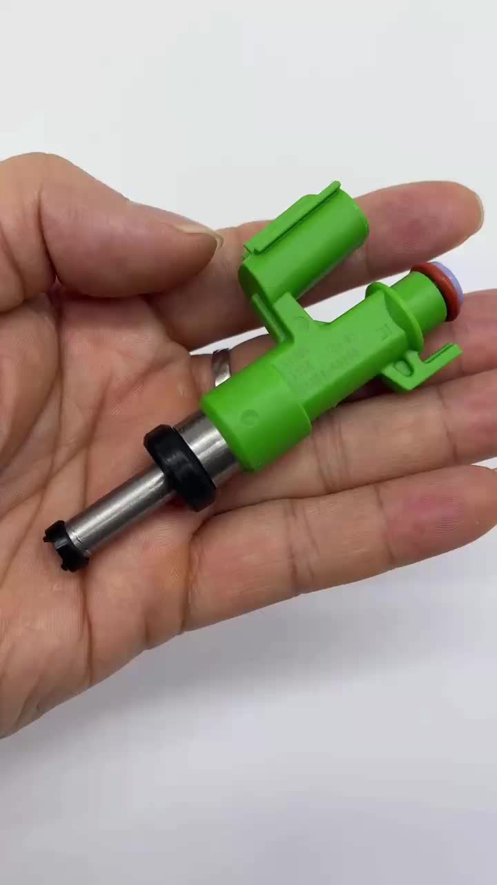 かおこ出品 Original Auto Engine Parts Fuel Injector Nozzle 23250-F0080