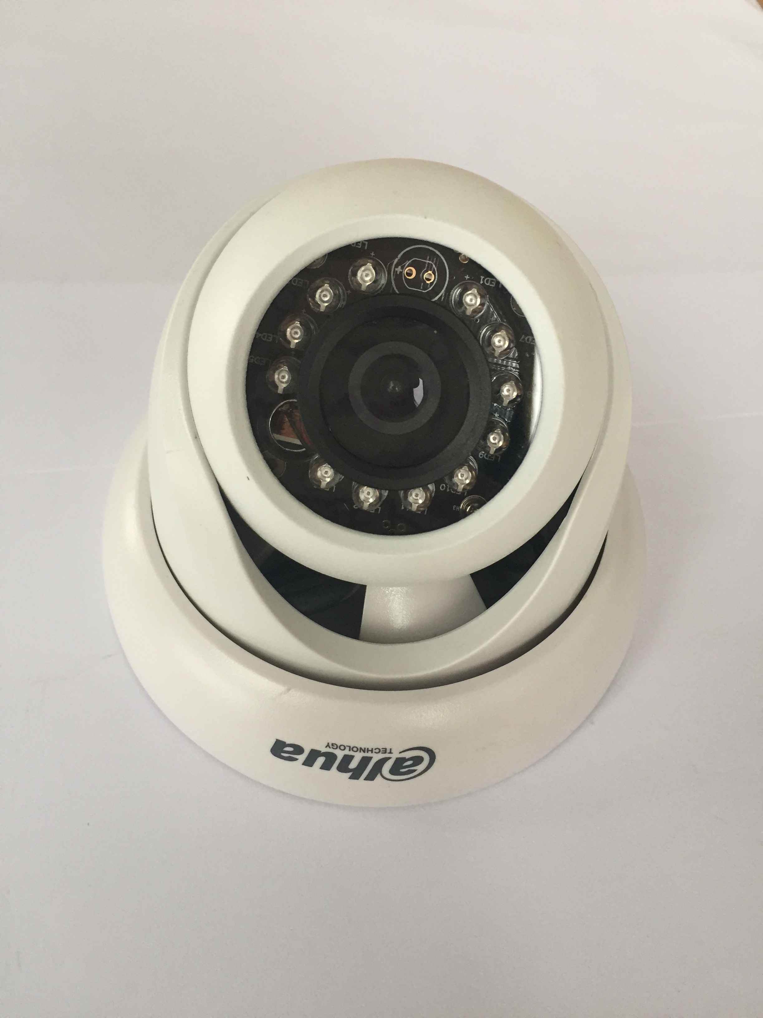 Dahua DH-CA-DW19-IR2 hemisphere high-definition camera 750 line high-definition hemisphere 20m infrared camera