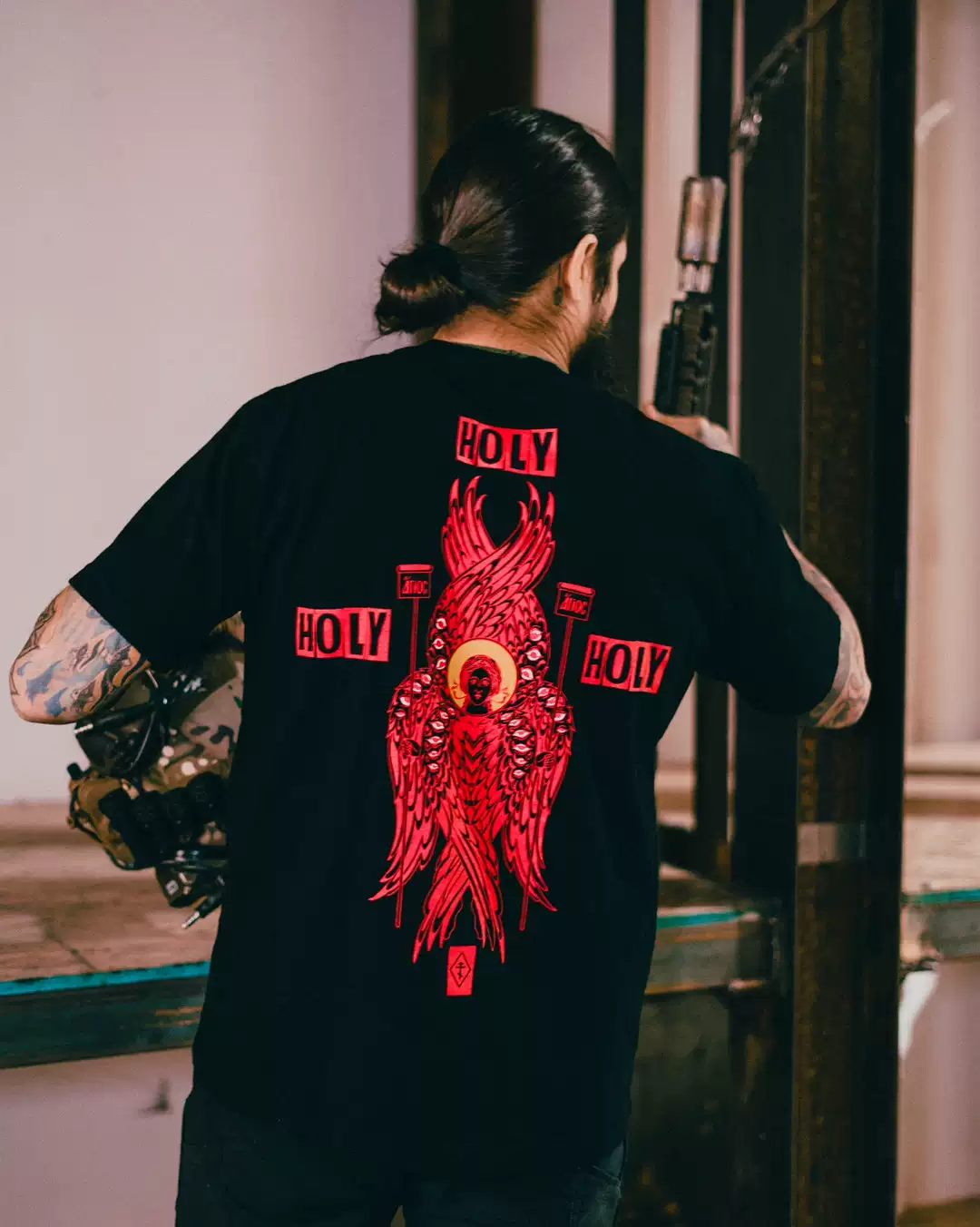 Detalle de la gráfica en la camiseta