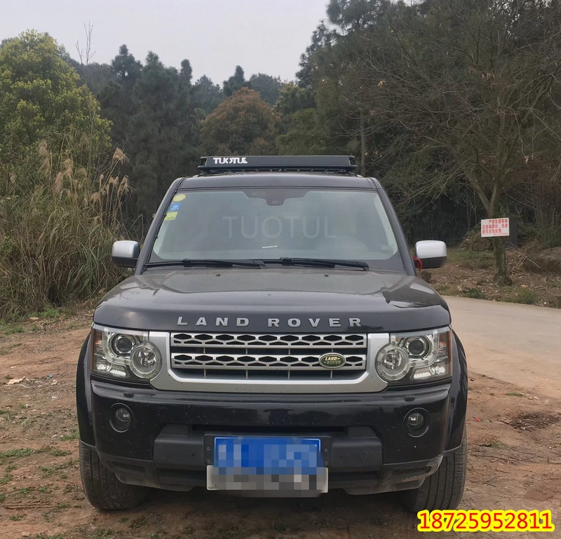 Land Rover đã phát hiện ra rằng 4 và 3 chiếc xe tải có giá đỡ đặc biệt được sửa đổi trên giá để mở rộng bệ đỡ hành lý - Roof Rack