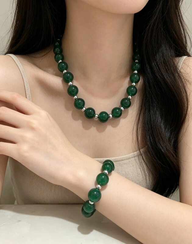 Original Design Emerald Bracelet for Women, Simple and Versatile Jewelry, Gift for Girlfriend or Best Friend, Imitation Crystal Hand Jewelry