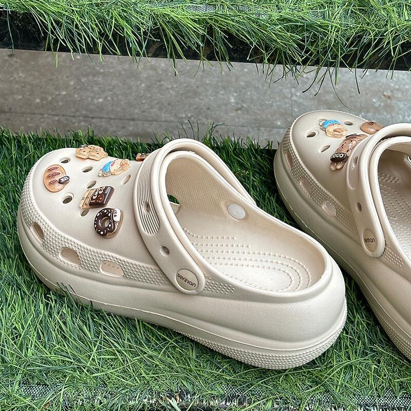 Puff Hole Shoes for Women, Outdoor Wear, Non-Slip, Odor-Resistant, Thick-Soled Slippers, Summer Water-Resistant, Height-Increasing Eva Closed-Toe Sandals