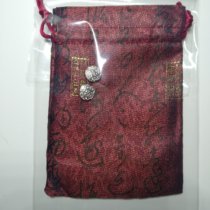 Tuantuan nine braided coat brooch Zhang Yunlei Yang Jiulang coat brooch