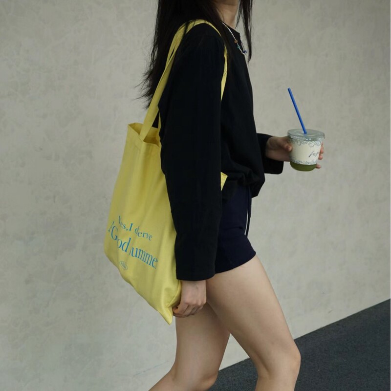 Versatile Yellow Large-Capacity Relaxed Style ins Canvas Bag Versatile Yellow Large-Capacity Relaxed Style ins Canvas Bag