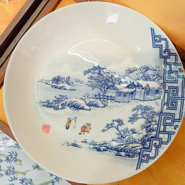 ລາຄາໂປຣໂມຊັນ Jingdezhen ceramic blue and white premium bone china tableware glaze color nest plate deep rice plate 8-inchຄົວເຮືອນ