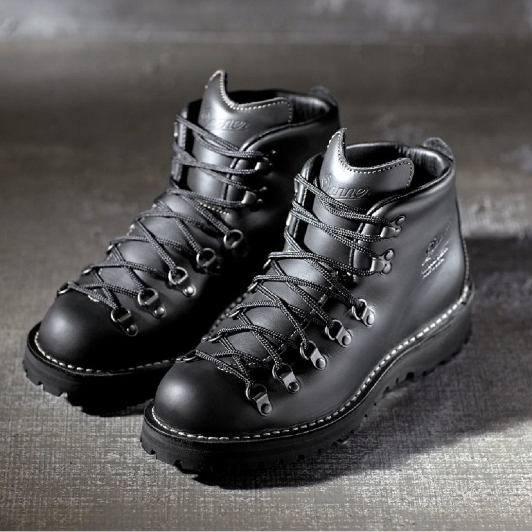 [USD 1182.21] Genuine Danner Danner Mountain II 007 Mountain Light Bond