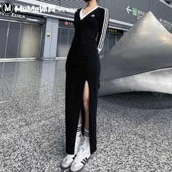 아디다스 클로버 사이드 슬릿 드레스