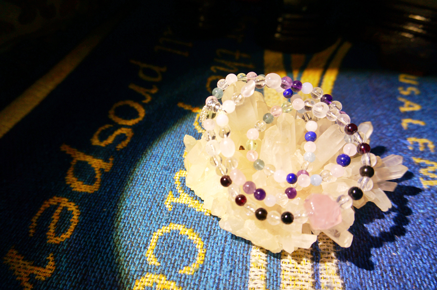 Customizable (Back to that time No 675)Integrated energy bracelet Customized according to personal energy design