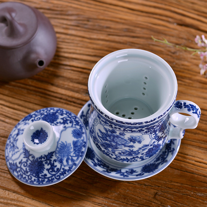 Jingdezhen ceramic cups office of blue and white porcelain teacup four - piece band filter cup tea cup home meeting